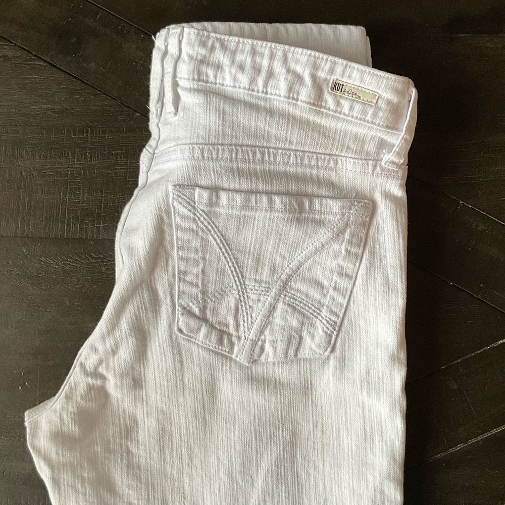 Kut from the Kloth White Skinny Jeans with Subtle Pocket Stitch